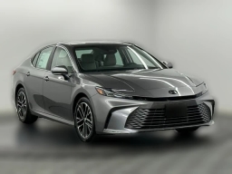 Toyota Camry XLE (Natl) 2026