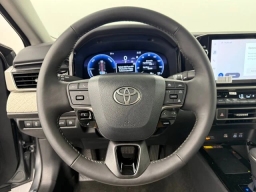 Toyota Camry XLE (Natl) 2026