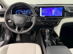 Toyota Camry XLE (Natl) 2026