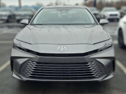 Toyota Camry XLE AWD (Natl) 2026