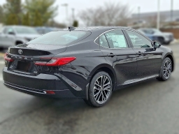 Toyota Camry XLE AWD (Natl) 2026