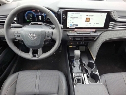 Toyota Camry XLE AWD (Natl) 2026