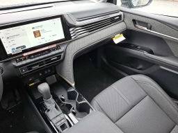 Toyota Camry XLE AWD (Natl) 2026