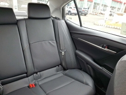 Toyota Camry XLE AWD (Natl) 2026