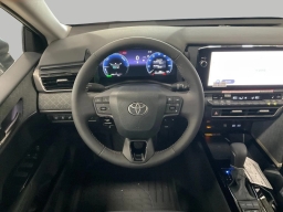 Toyota Camry XLE AWD (Natl) 2026