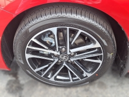 Toyota Camry XLE AWD (Natl) 2026