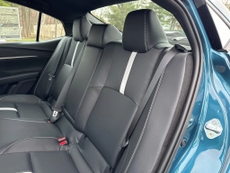 Toyota Camry SE AWD (Natl) 2026