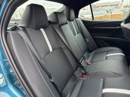 Toyota Camry SE AWD (Natl) 2026