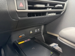 Toyota Camry SE AWD (Natl) 2026