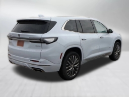 Buick Enclave Avenir 4dr 2026