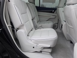 Buick Enclave Avenir 4dr 2025