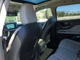 Lincoln Corsair Grand Touring AWD 2026