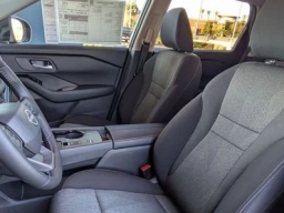 Nissan Rogue SV FWD 2026