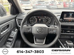 Nissan Rogue Dark Armor AWD 2026