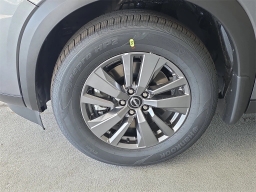 Nissan Pathfinder S 2WD 2026