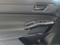 Nissan Pathfinder S 2WD 2026