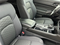 Nissan Pathfinder SV 2WD 2026