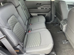 Nissan Pathfinder SV 2WD 2026