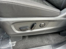 Nissan Pathfinder SV 2WD 2026