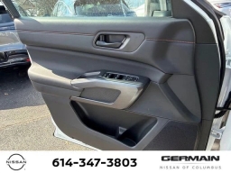 Nissan Pathfinder Rock Creek 4WD 2026