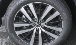 Nissan Pathfinder Platinum 2WD 2025