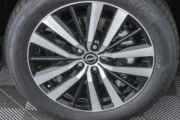 Nissan Pathfinder Platinum 2WD 2025