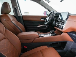 Nissan Pathfinder Platinum 2WD 2025