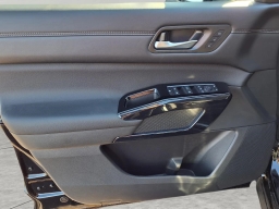 Nissan Pathfinder Platinum 4WD 2026