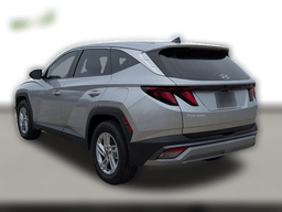 Hyundai Tucson SE FWD 2026