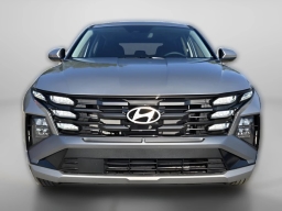 Hyundai Tucson SE FWD 2026