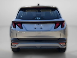 Hyundai Tucson SE FWD 2026