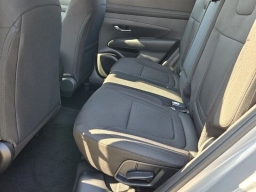 Hyundai Tucson SE FWD 2026