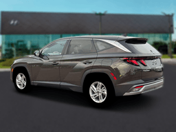 Hyundai Tucson SE FWD 2026