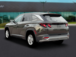 Hyundai Tucson SE FWD 2026