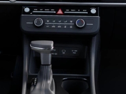 Hyundai Tucson SE FWD 2026