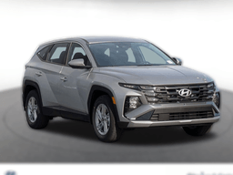 Hyundai Tucson SE FWD 2026