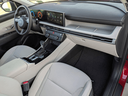 Hyundai Tucson SE FWD 2026