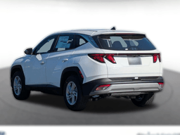 Hyundai Tucson SE FWD 2026