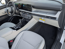 Hyundai Tucson SE FWD 2026