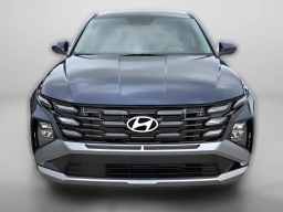 Hyundai Tucson SE FWD 2026