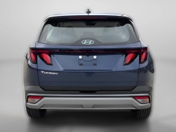 Hyundai Tucson SE FWD 2026