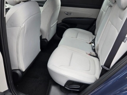 Hyundai Tucson SE FWD 2026