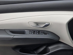 Hyundai Tucson SE FWD 2026