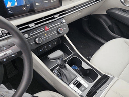 Hyundai Tucson SE FWD 2026