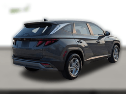 Hyundai Tucson SE FWD 2026