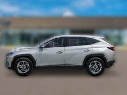 Hyundai Tucson SE FWD 2026