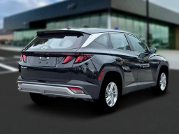 Hyundai Tucson SE FWD 2026