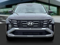 Hyundai Tucson SE FWD 2026