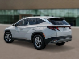 Hyundai Tucson SE AWD 2026