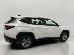Hyundai Tucson SE AWD 2026